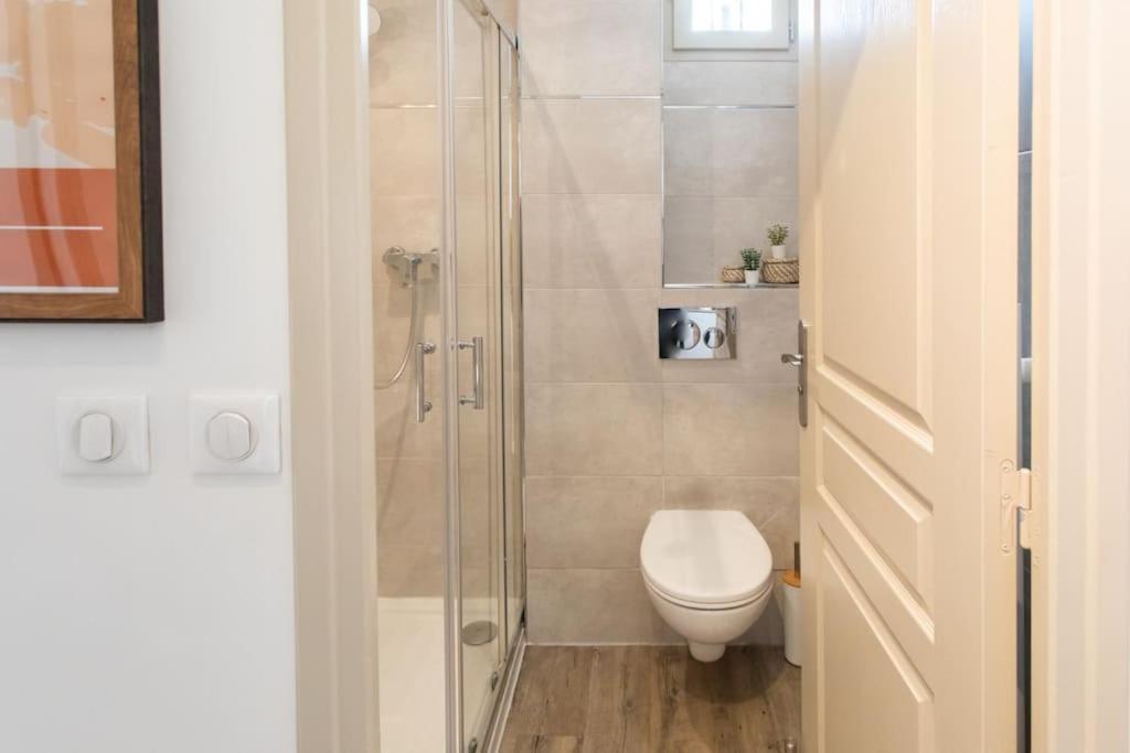 Appartamento L46 2p Port, 2min Du Cap Et 5 Du Port/ Clim & Wifi Nizza
